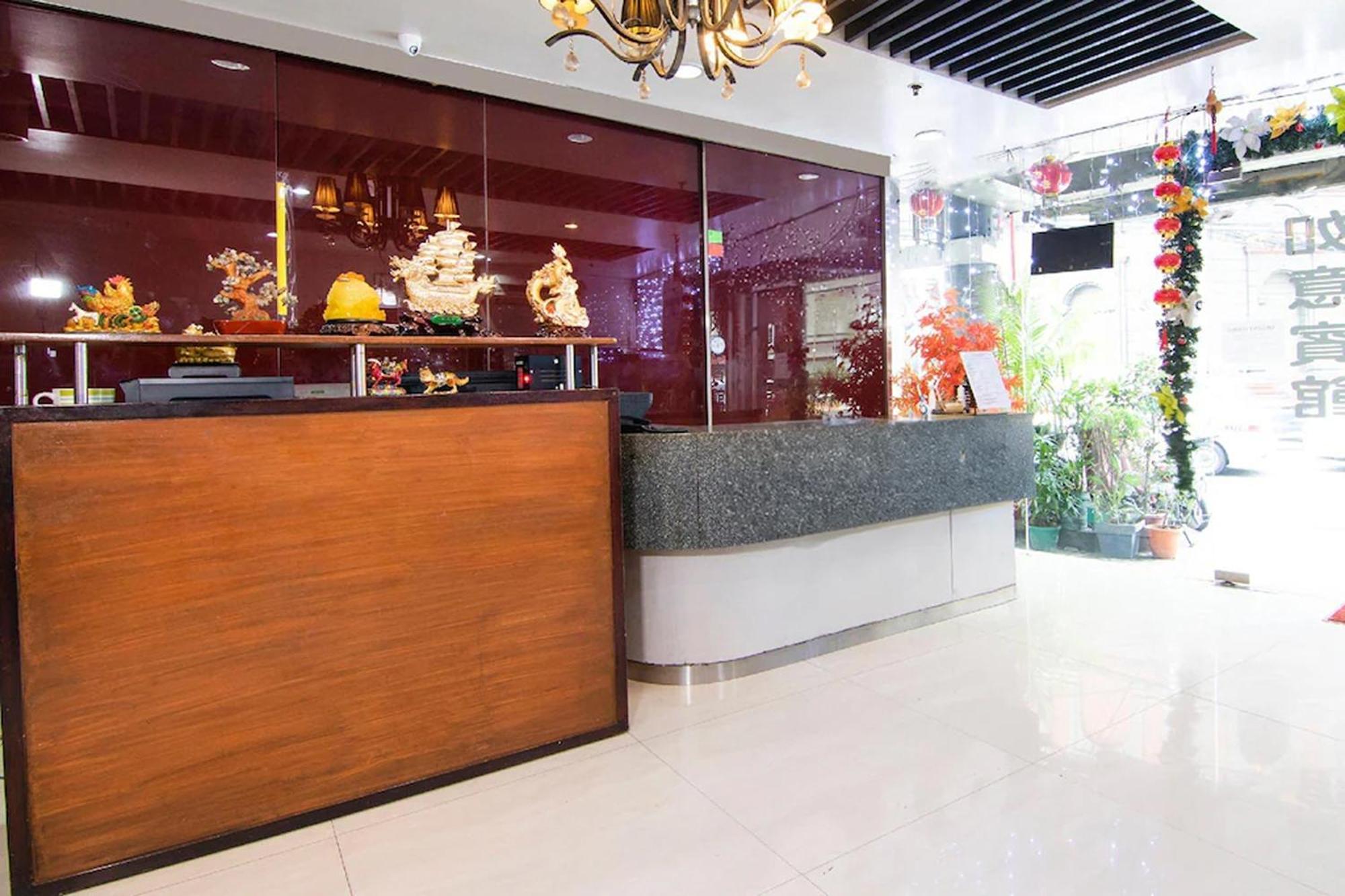 Lucky Hotel Manila Exterior photo