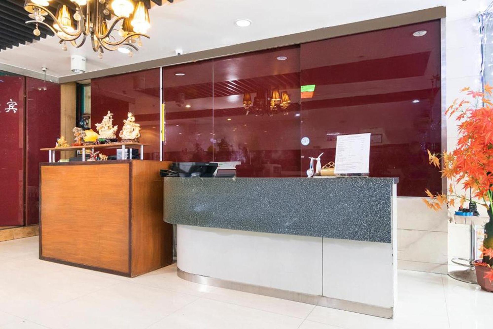 Lucky Hotel Manila Exterior photo